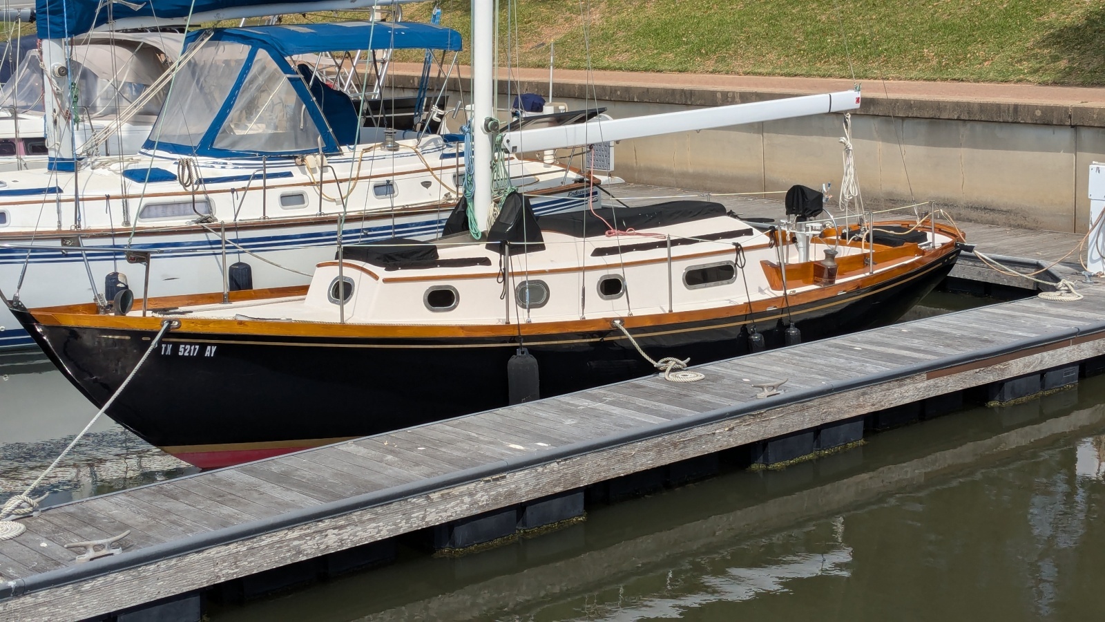 Intrepid 32ft Chesapeake Yacht For Sale