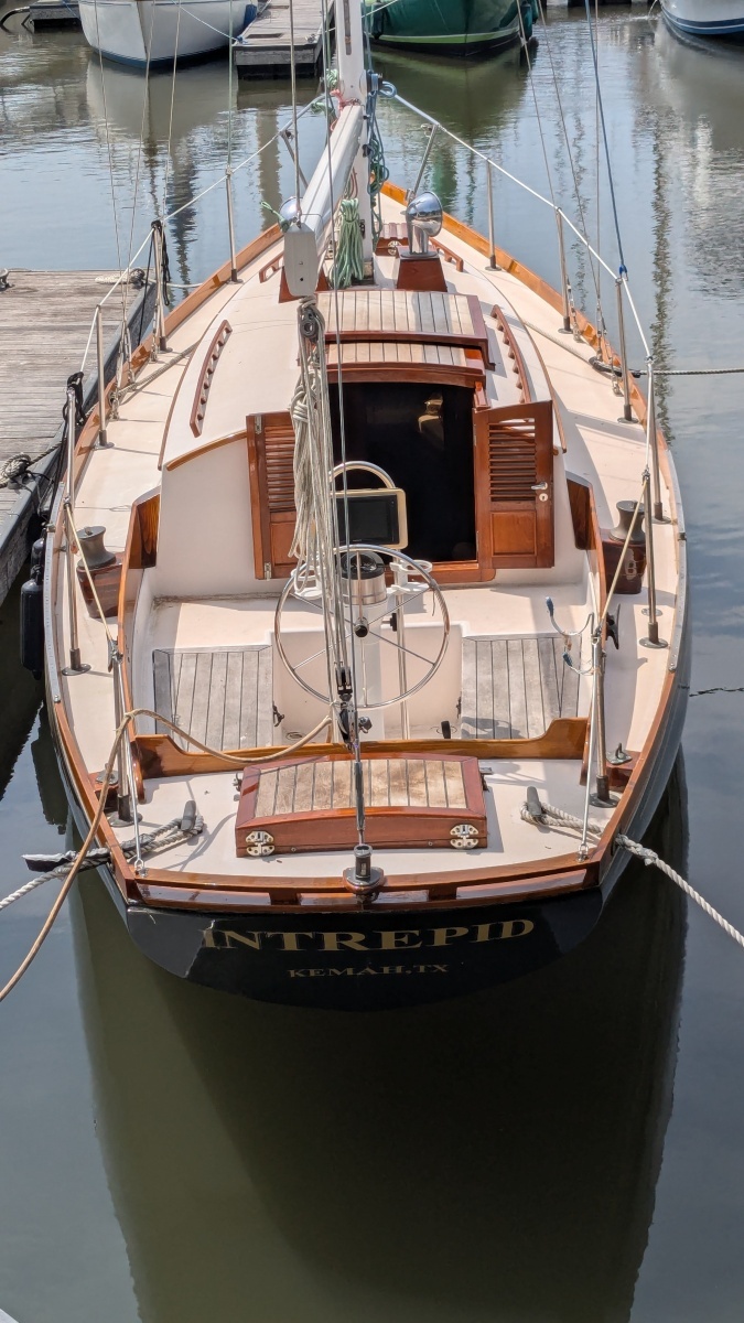 Intrepid 32ft Chesapeake Yacht For Sale