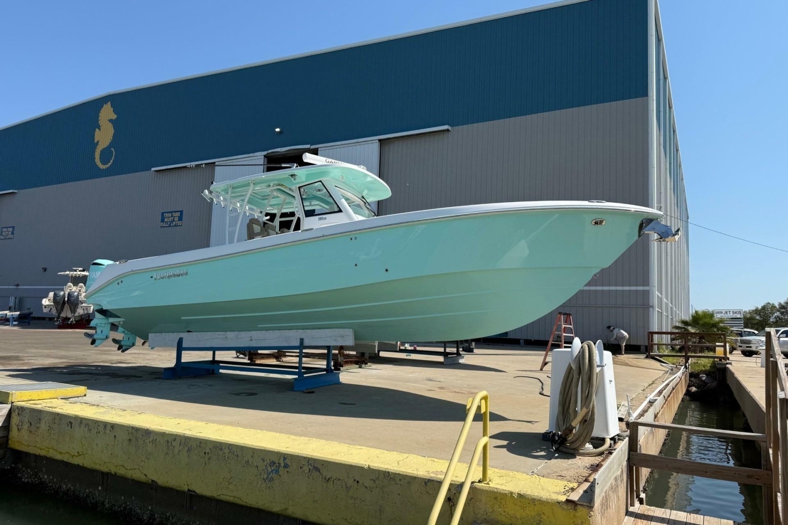 BABY SEAL 36ft Everglades Yacht For Sale