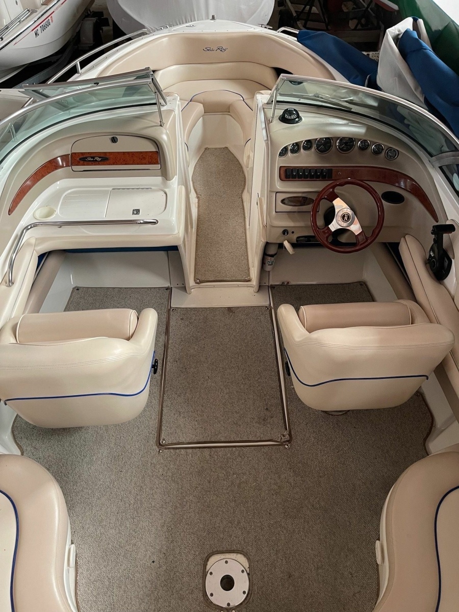 23ft Sea Ray Yacht For Sale