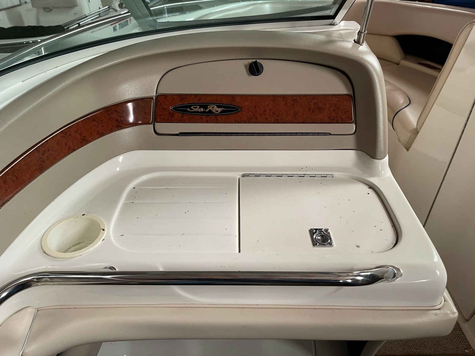 23ft Sea Ray Yacht For Sale