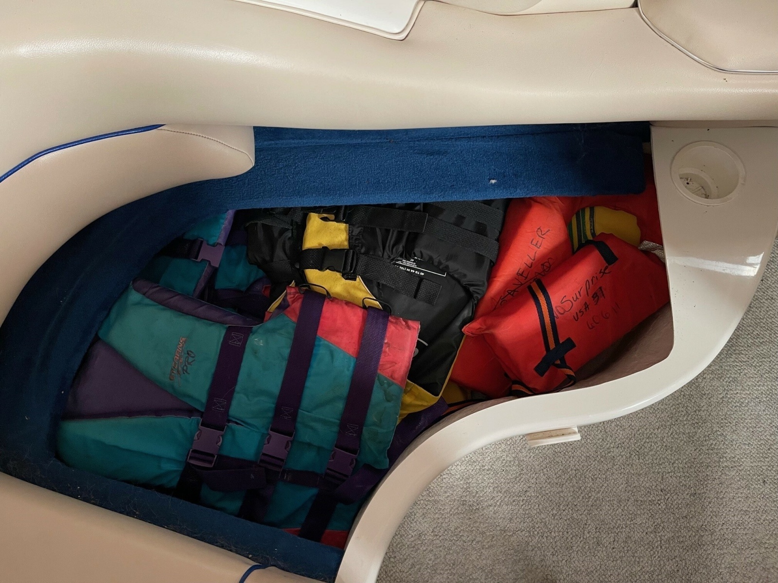 23ft Sea Ray Yacht For Sale