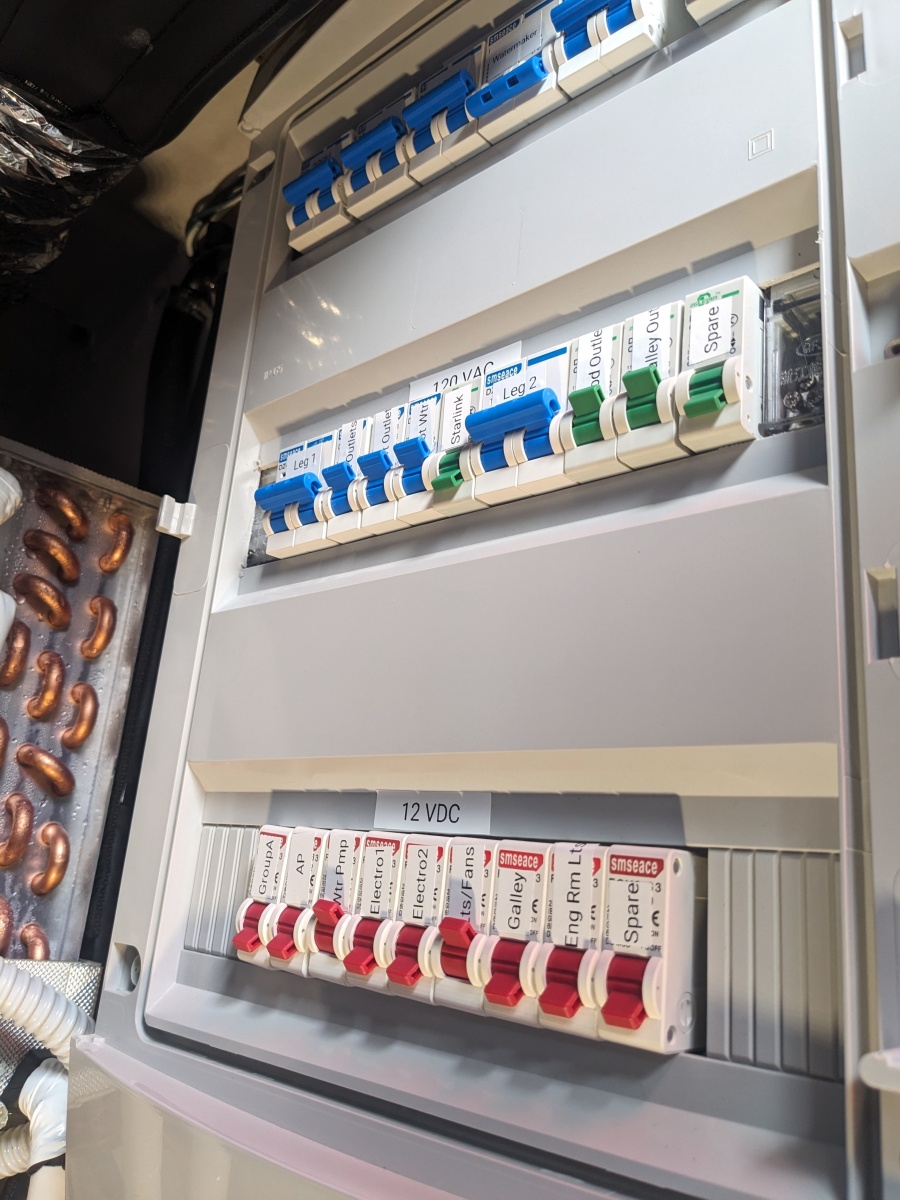 42' 1984 Tayana Vancouver 42