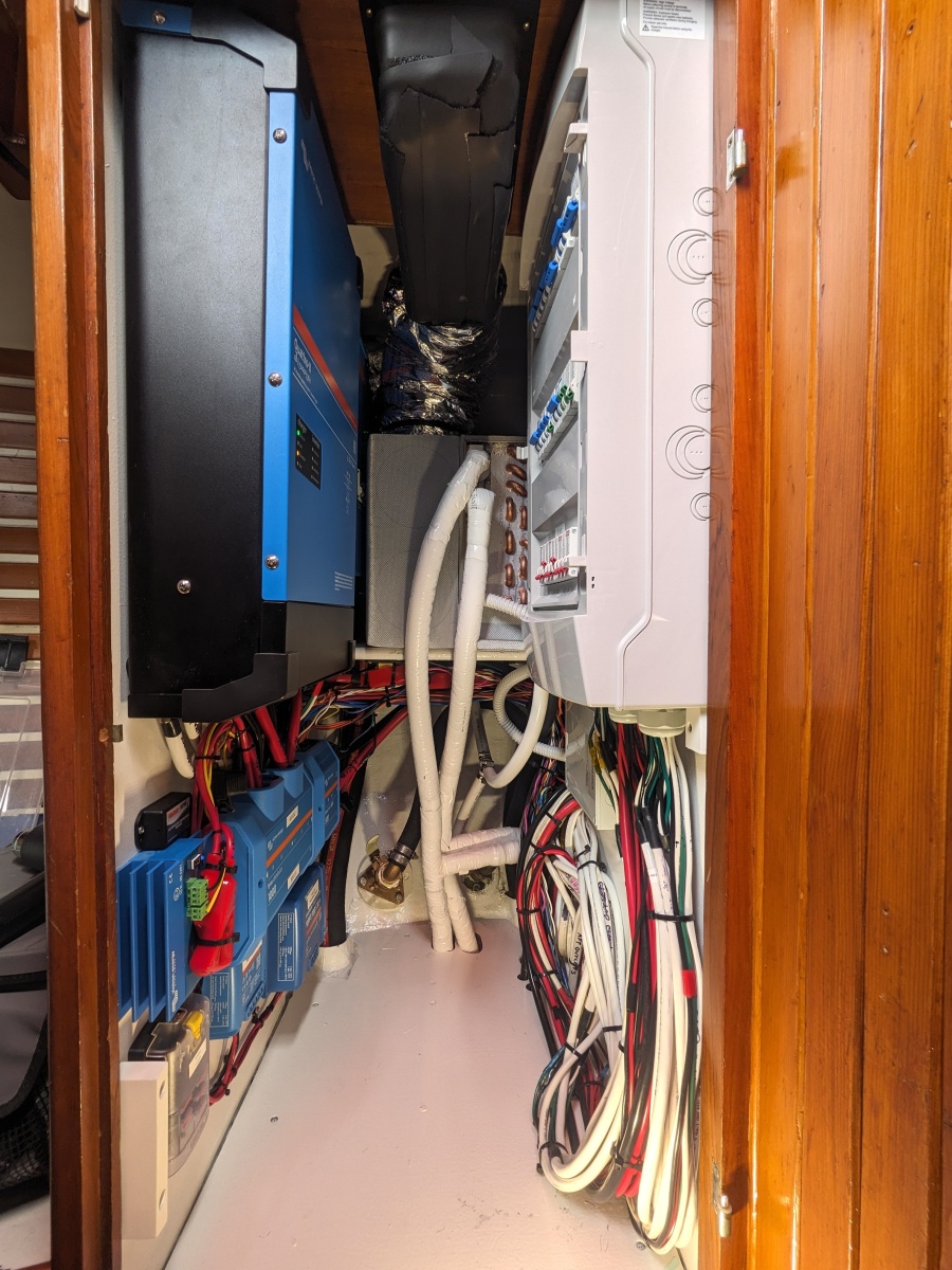 42' 1984 Tayana Vancouver 42