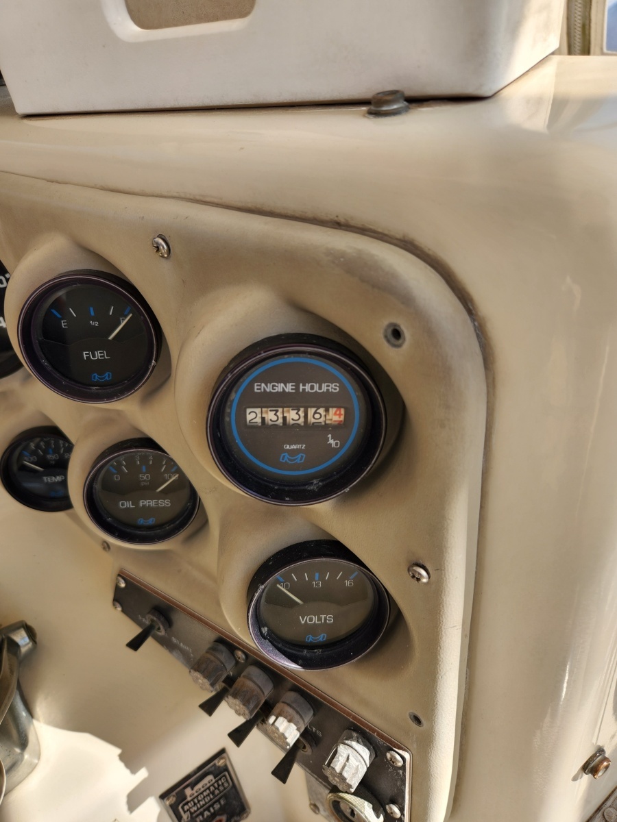 1987 Luhrs Convertible