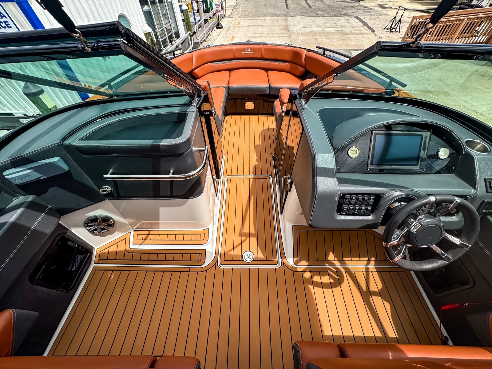 2017 Regal 2800 Bowrider
