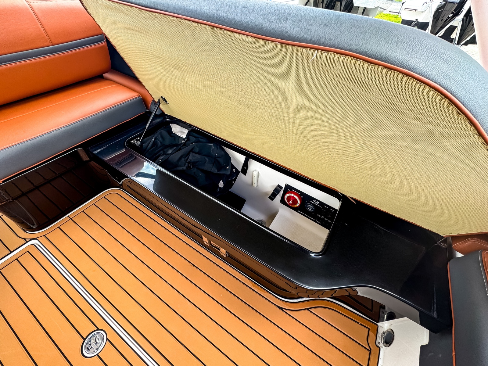 2017 Regal 2800 Bowrider