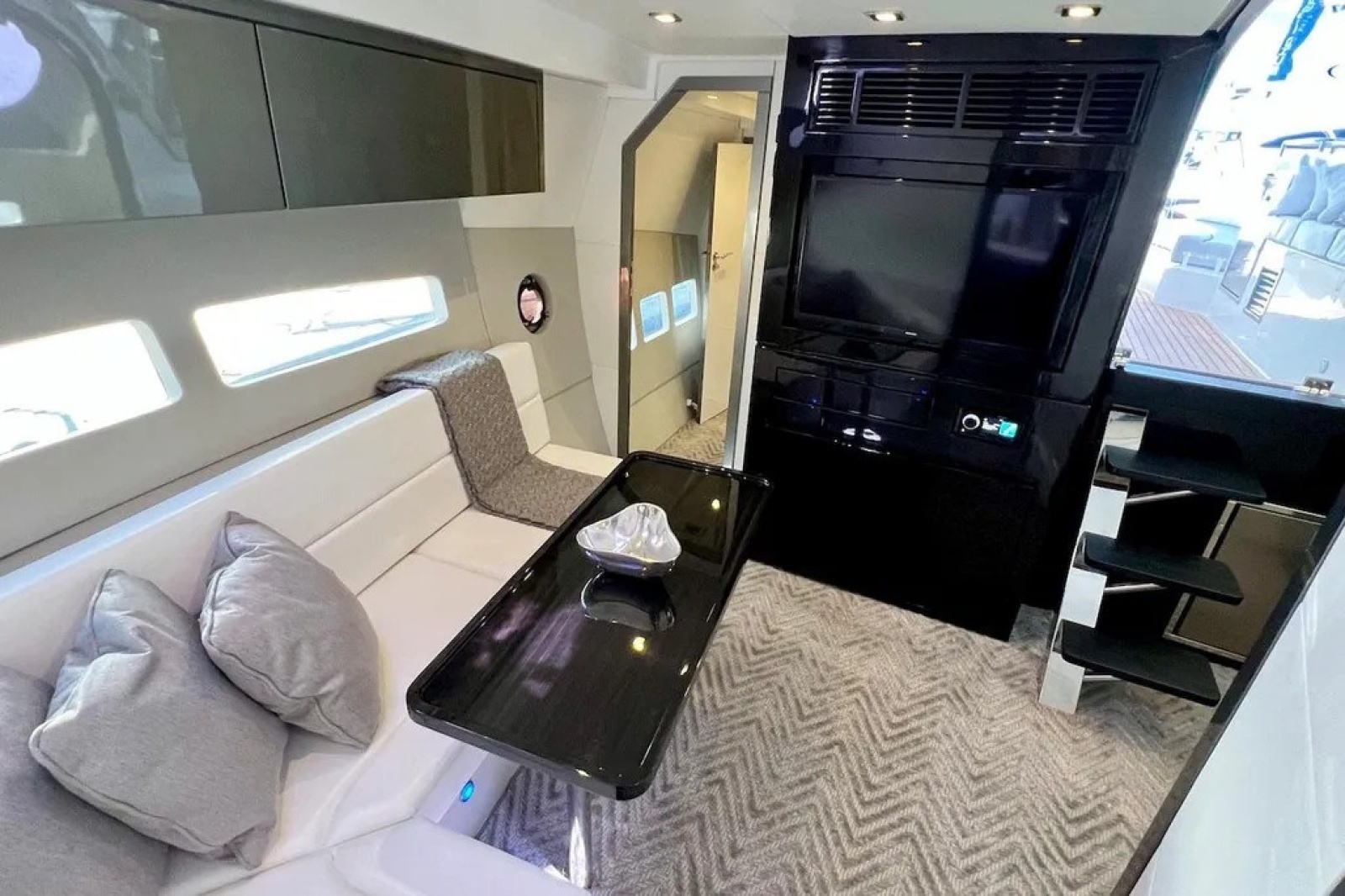 40ft Schaefer Yacht For Sale