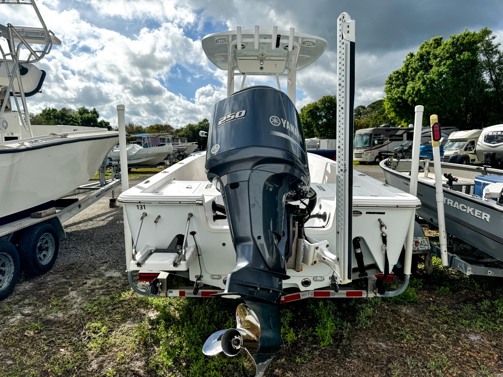 2014 Sportsman Masters 247 Bay Boat