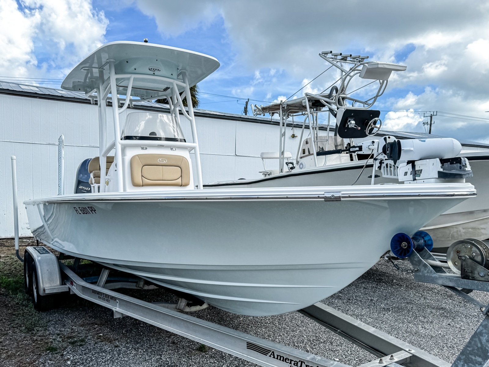 2014 Sportsman Masters 247 Bay Boat