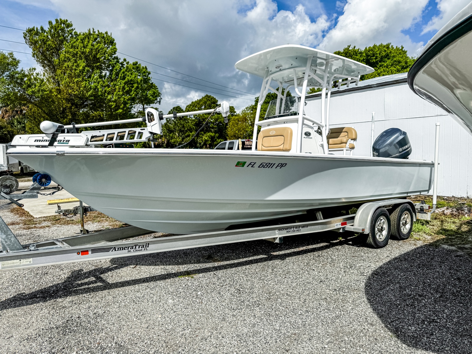 24' 2014 Sportsman Masters 247 Bay Boat
