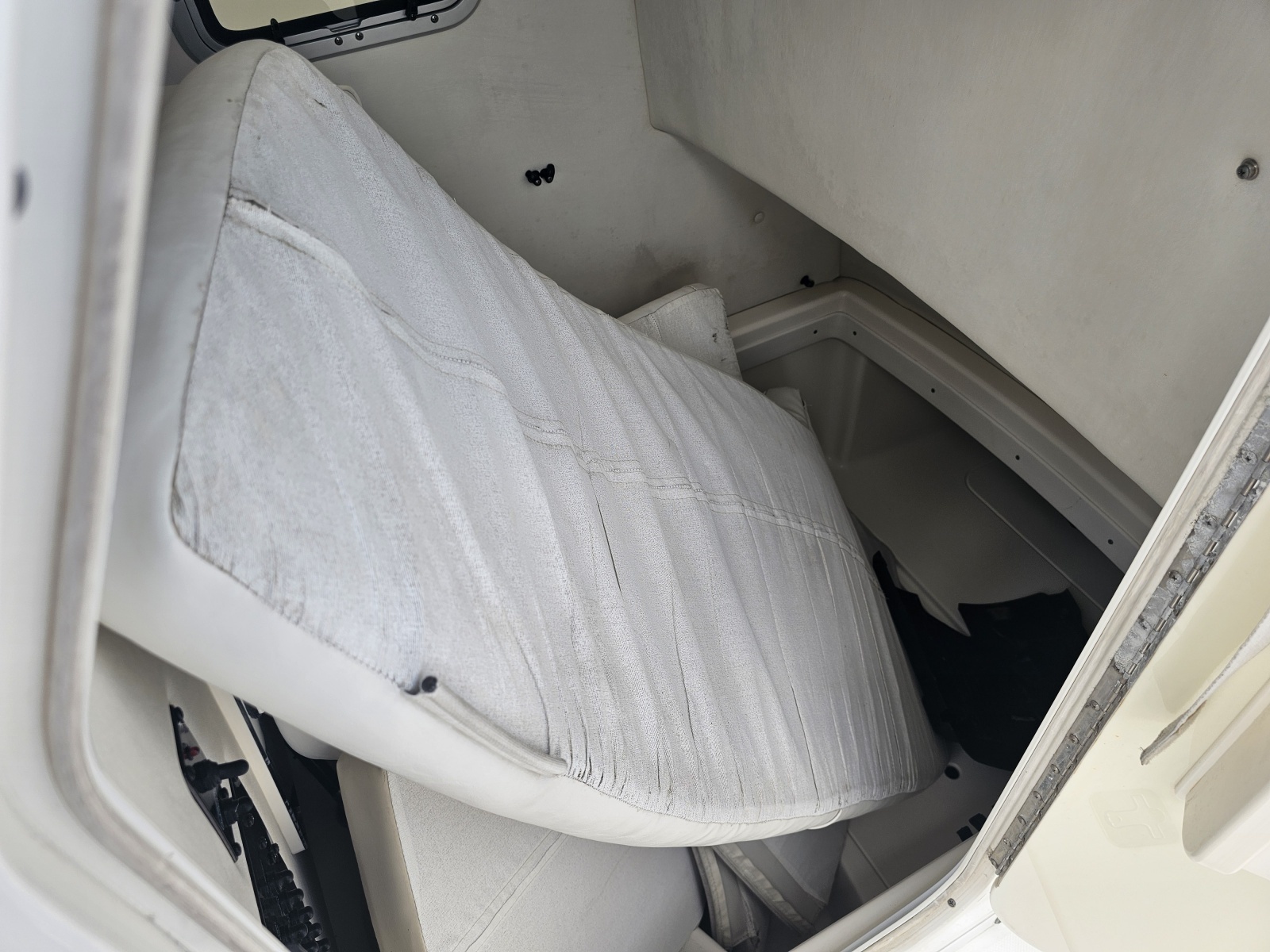 2008 Century 2901 CC