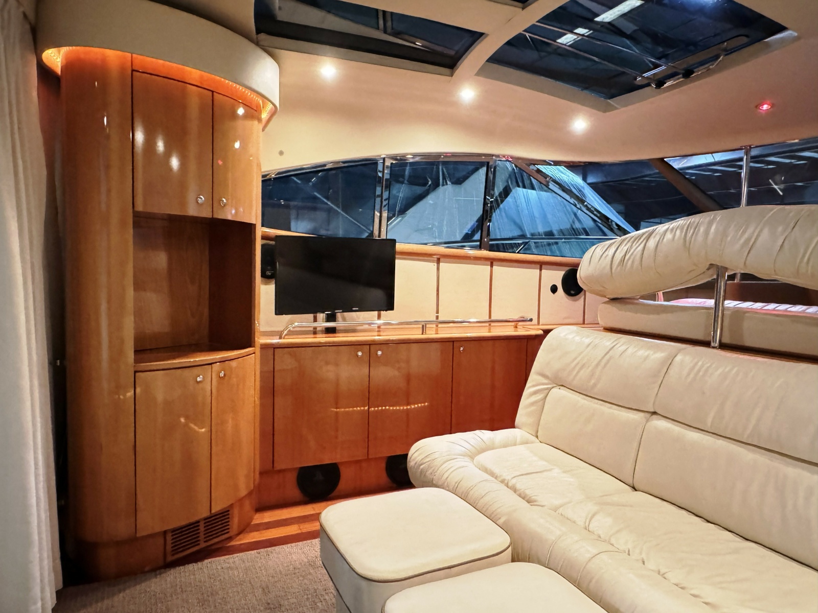 56' 2001 Neptunus 56 Express