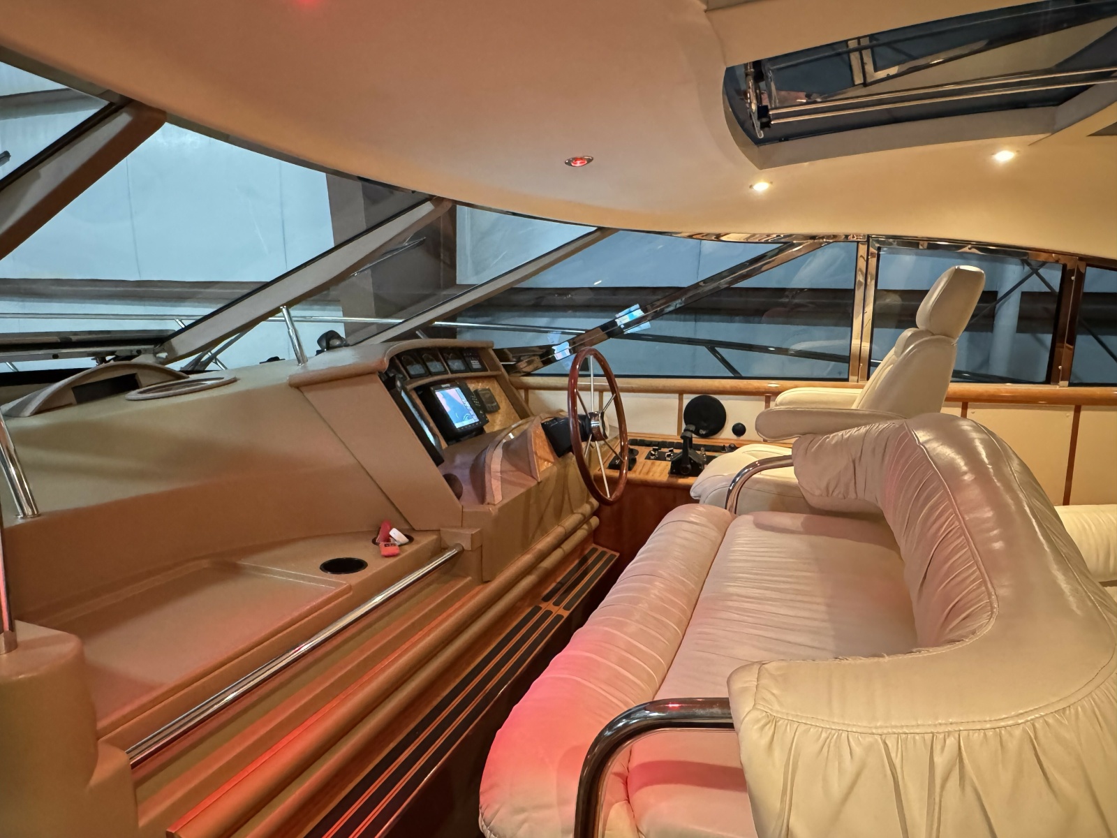 56' 2001 Neptunus 56 Express