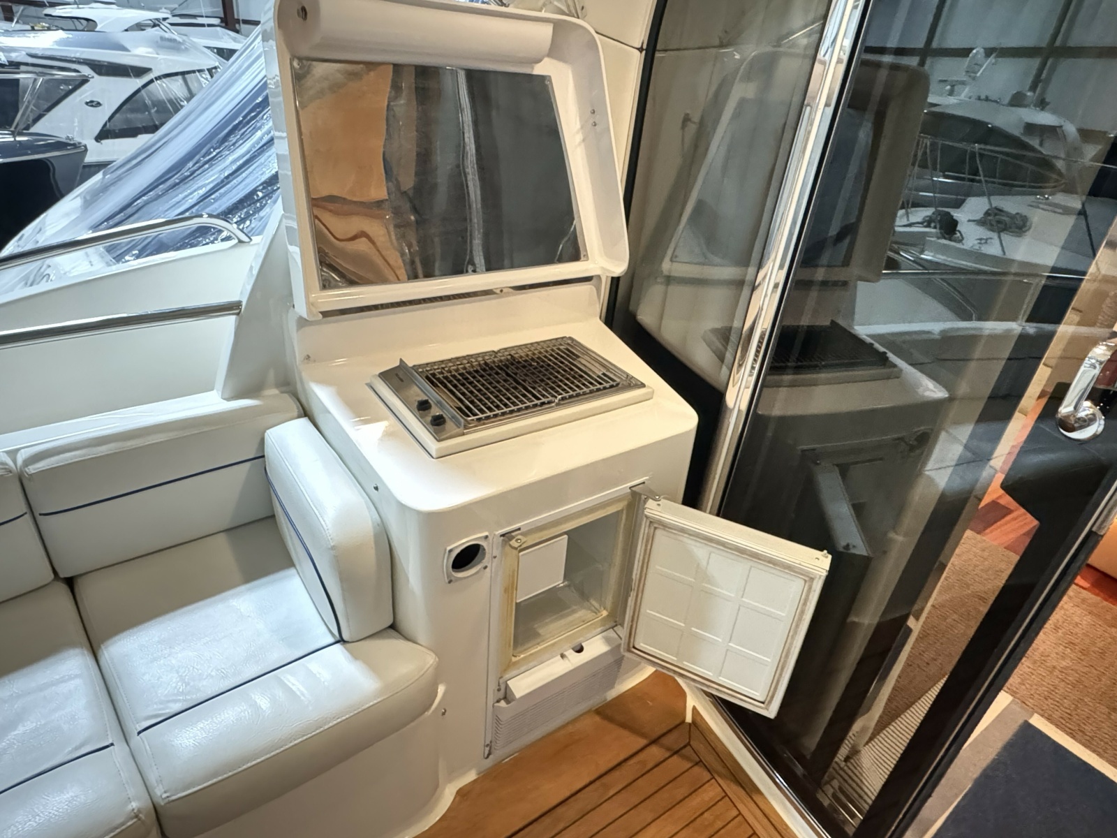 2001 Neptunus 56 Express