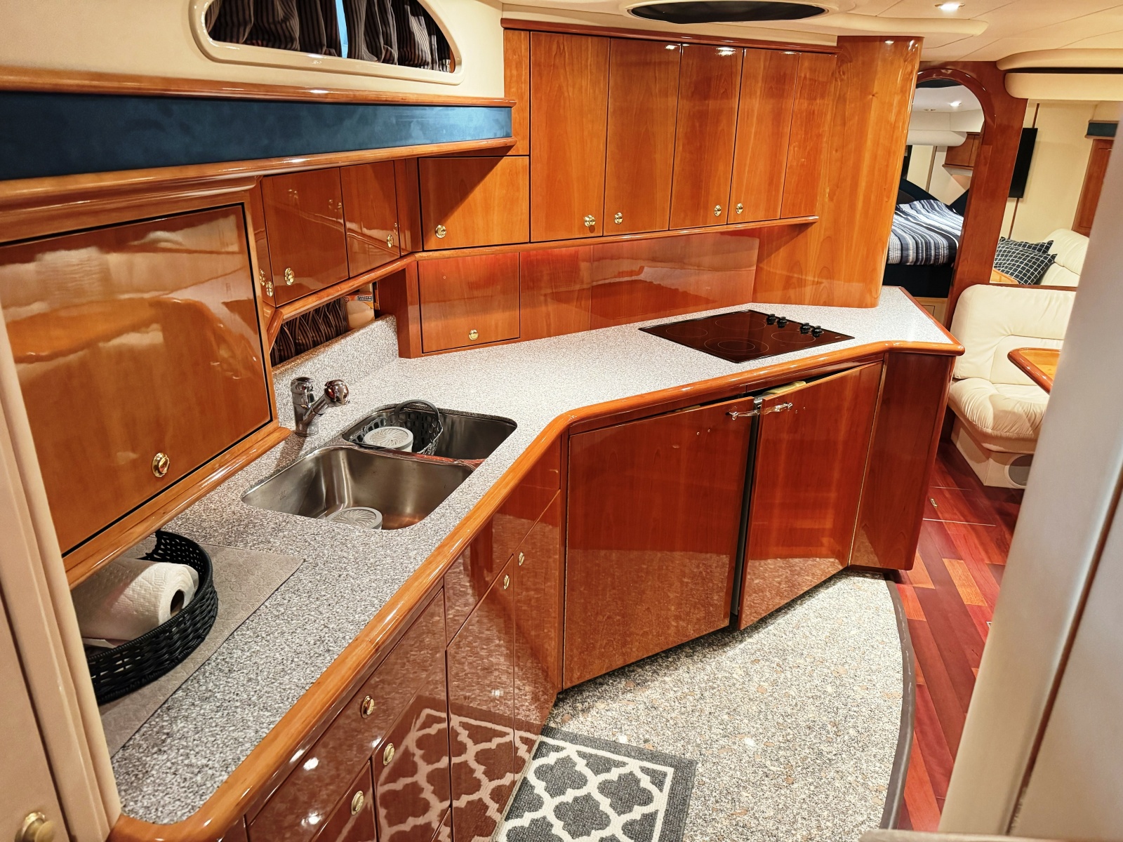 56' 2001 Neptunus 56 Express