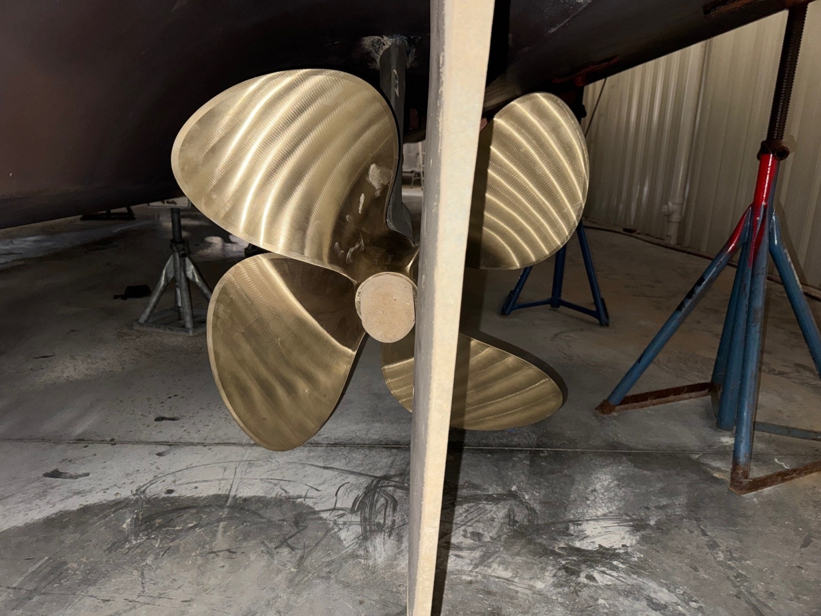 2001 Neptunus 56 Express