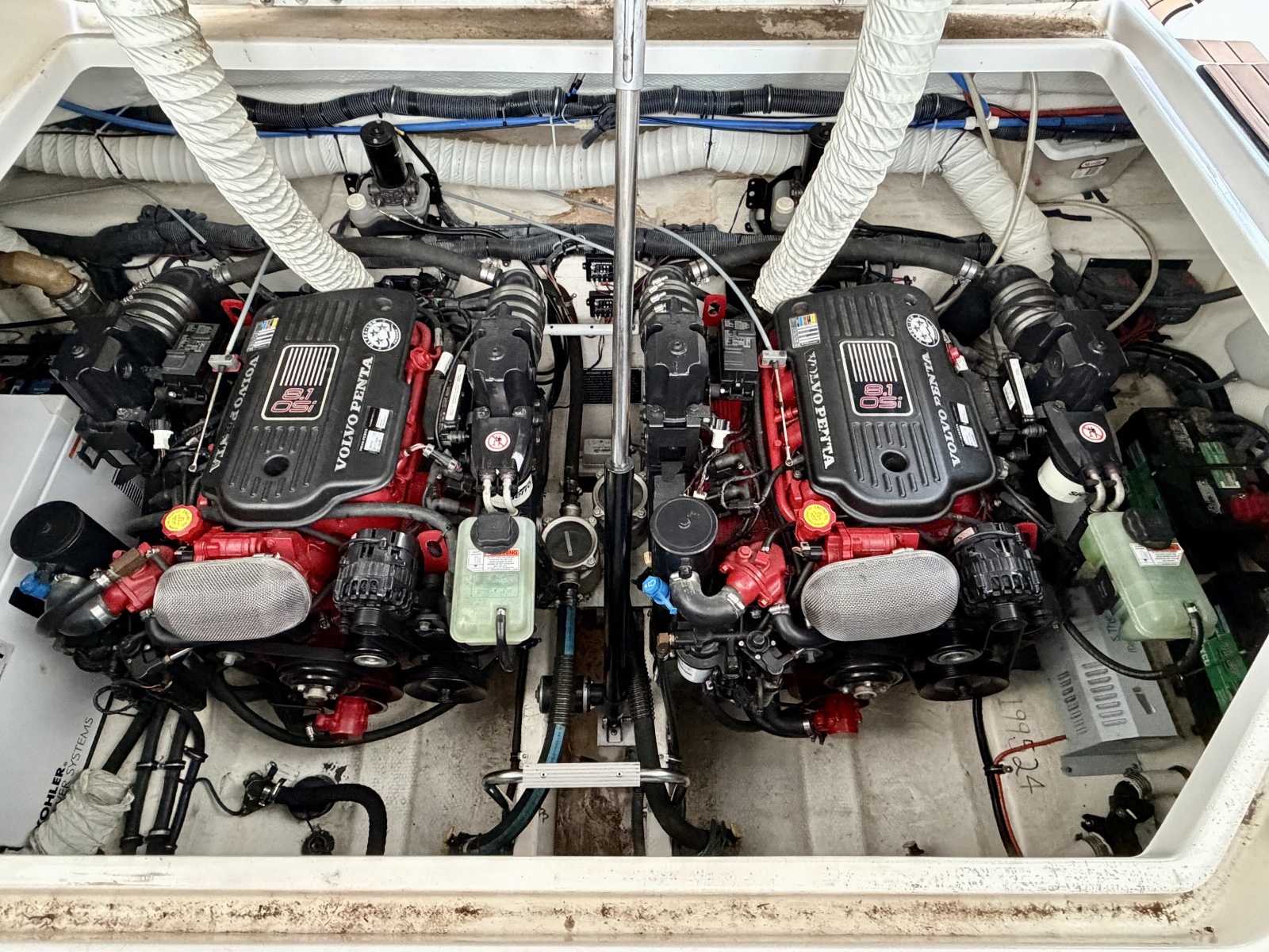 35ft Rinker Yacht For Sale