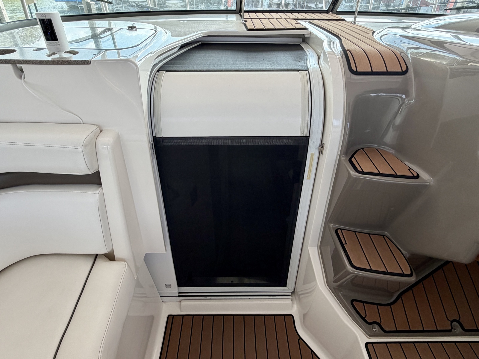 35ft Rinker Yacht For Sale