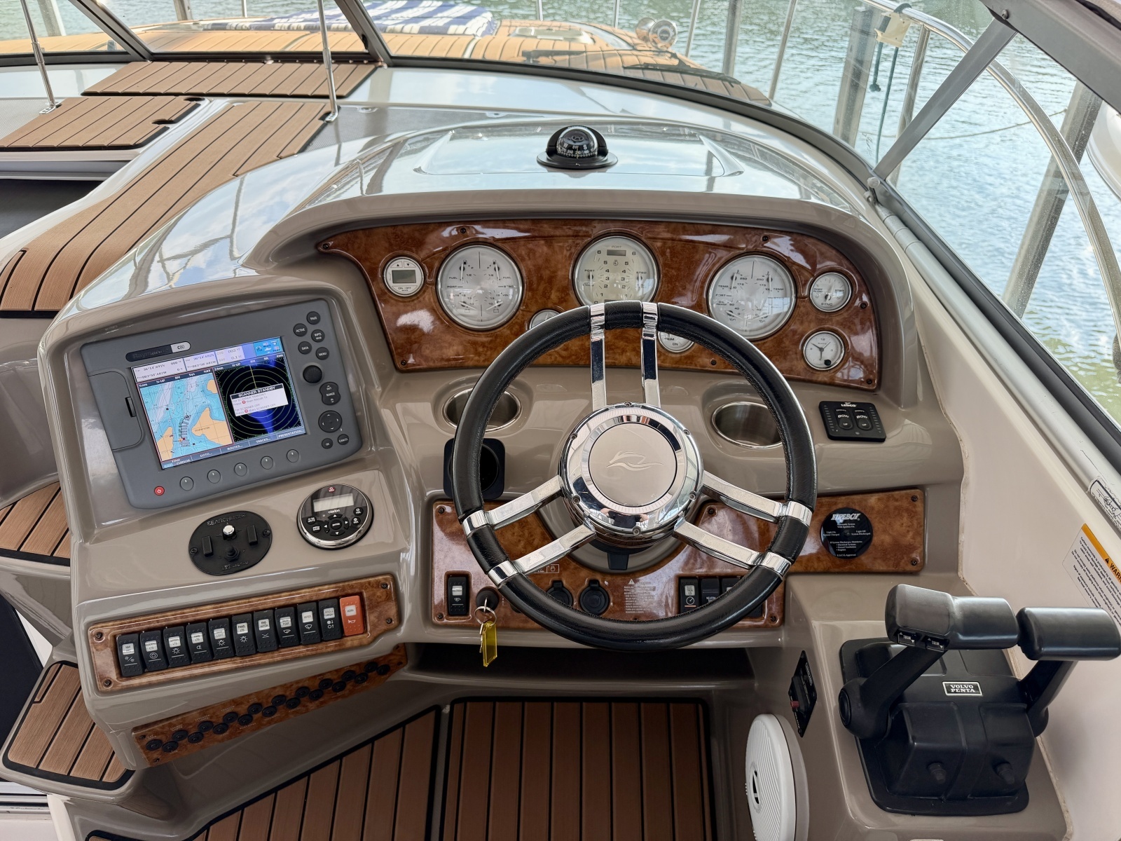 35ft Rinker Yacht For Sale