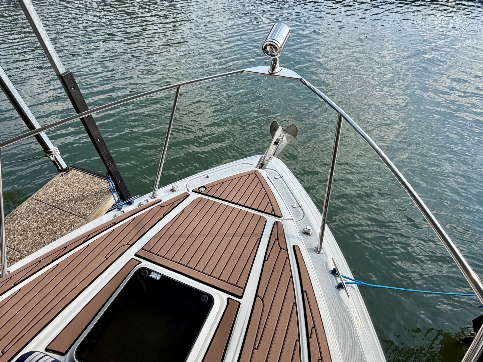 35' 2007 Rinker 350 Express Cruiser