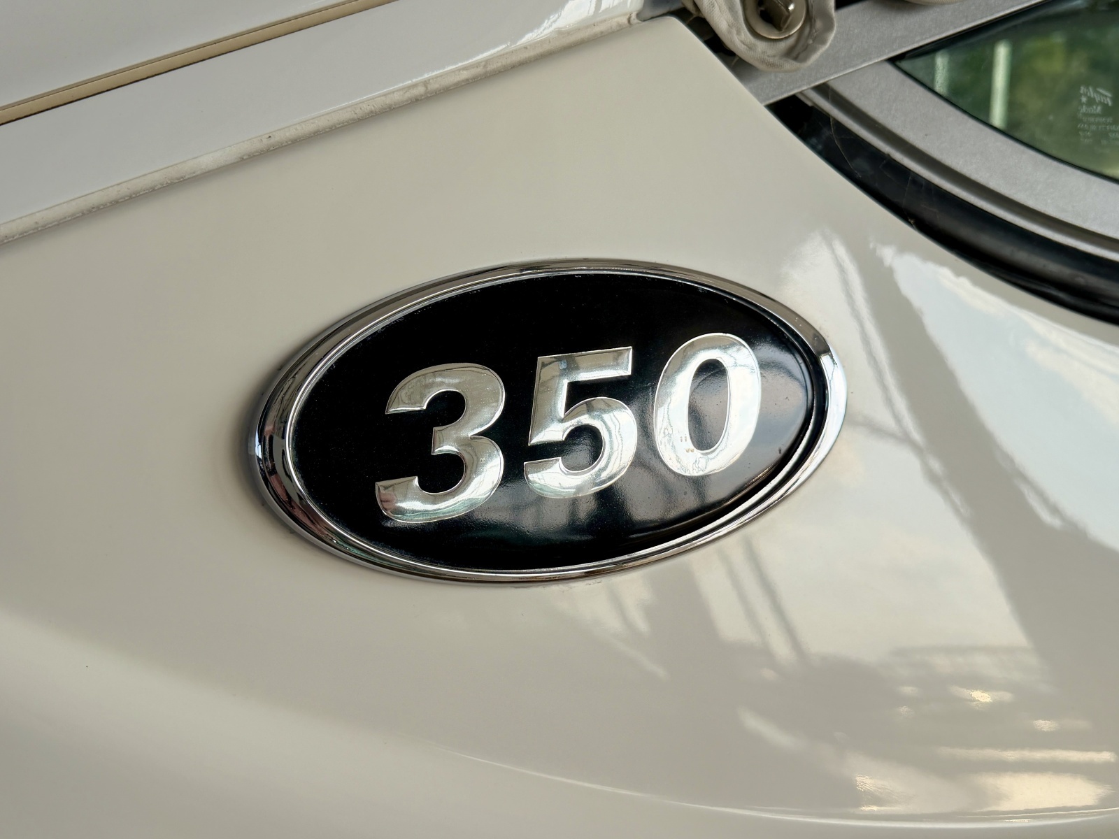 35ft Rinker Yacht For Sale