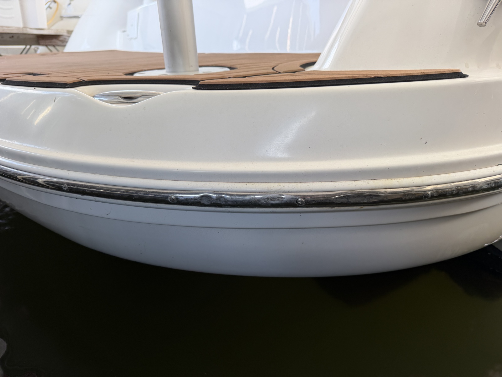35' 2007 Rinker 350 Express Cruiser