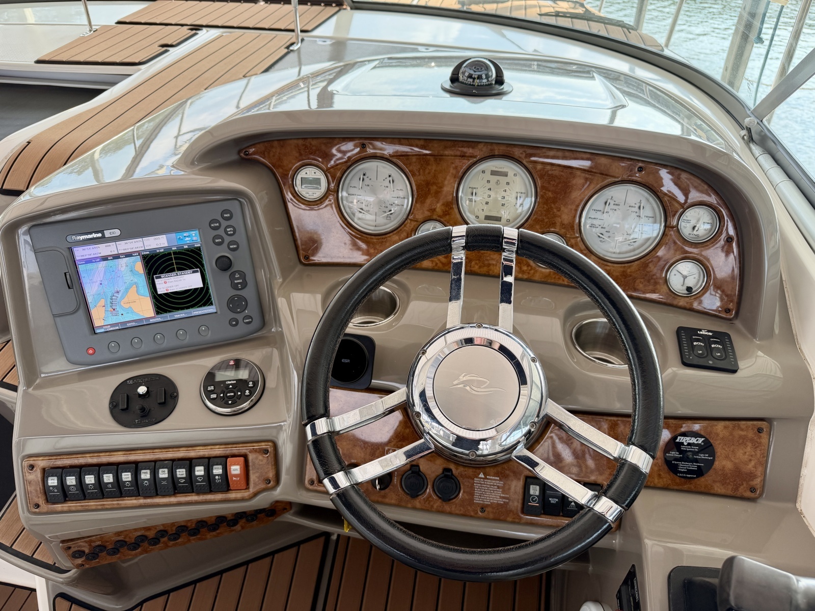 35ft Rinker Yacht For Sale