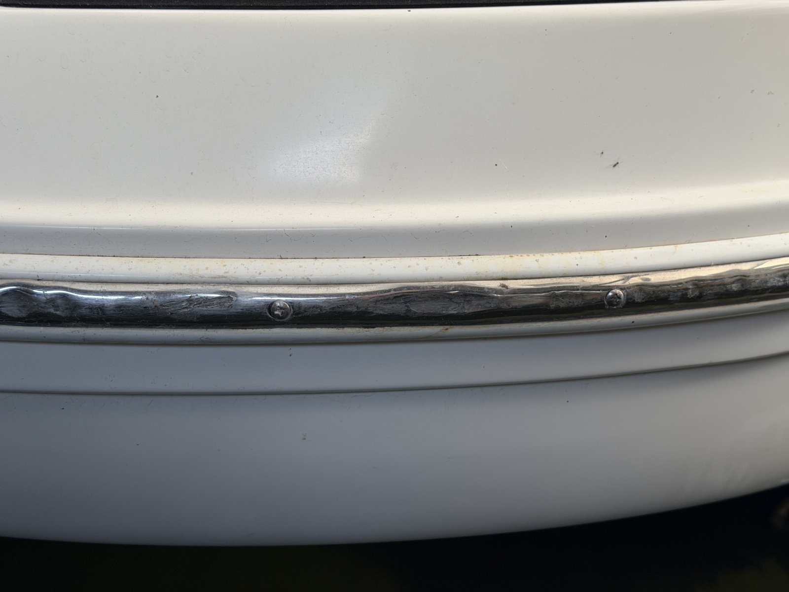 35' 2007 Rinker 350 Express Cruiser