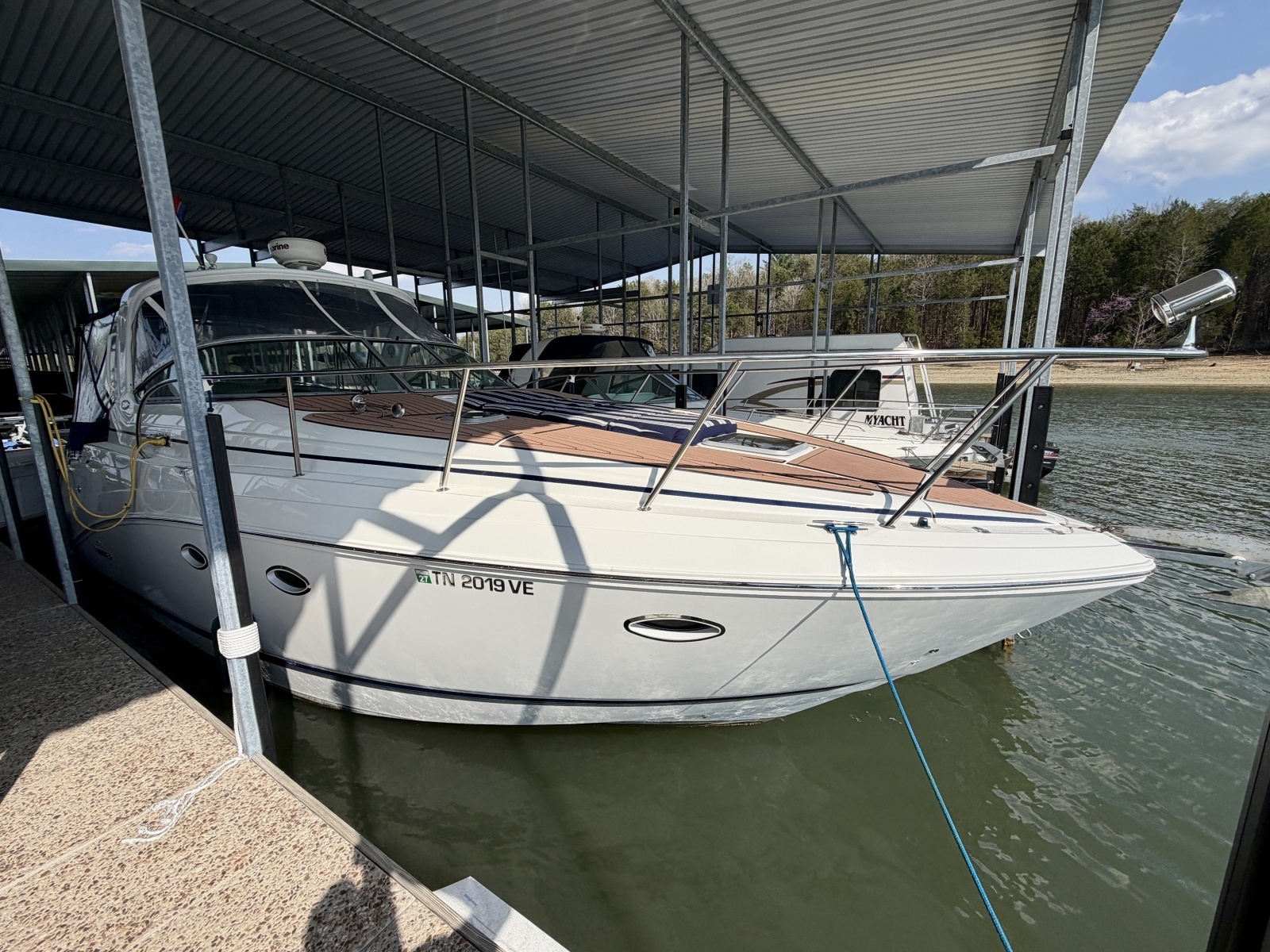 35ft Rinker Yacht For Sale