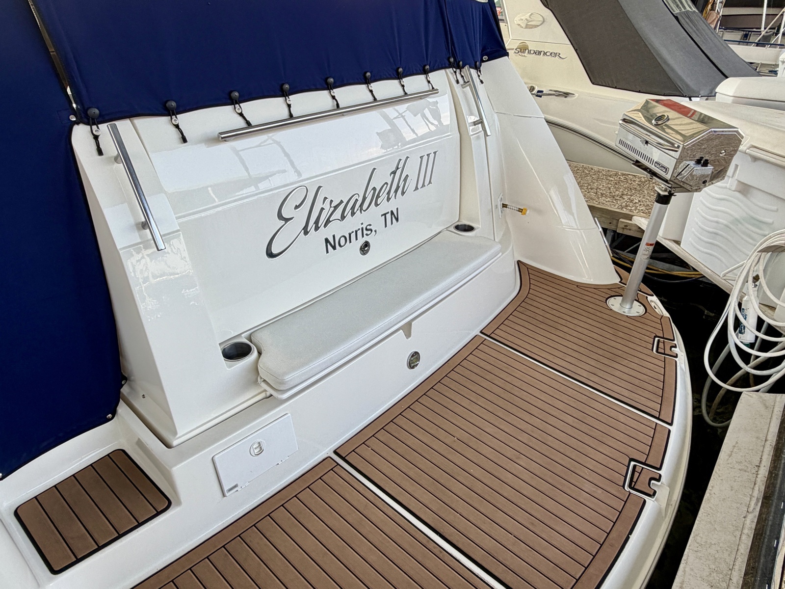 35ft Rinker Yacht For Sale