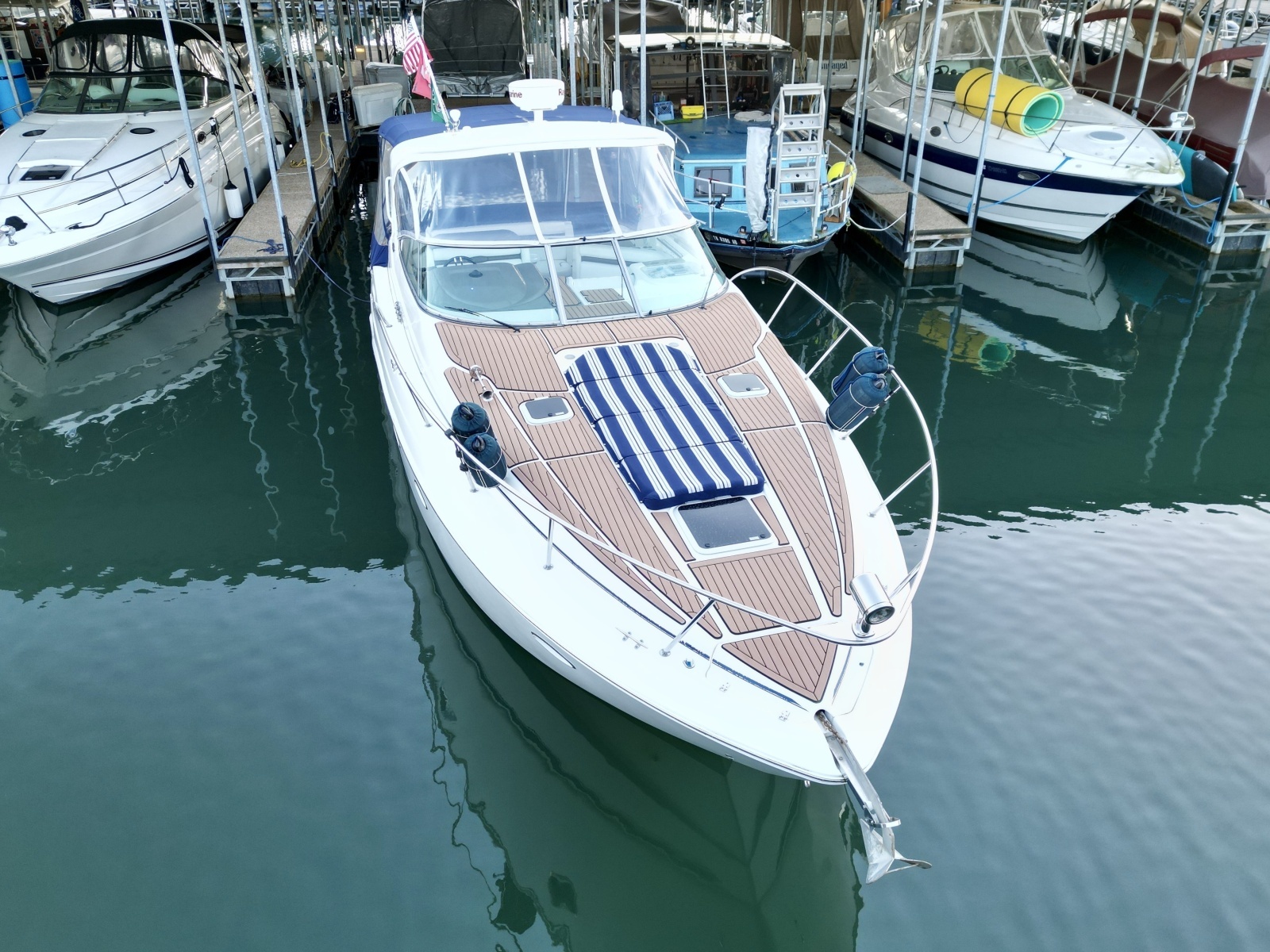 35ft Rinker Yacht For Sale