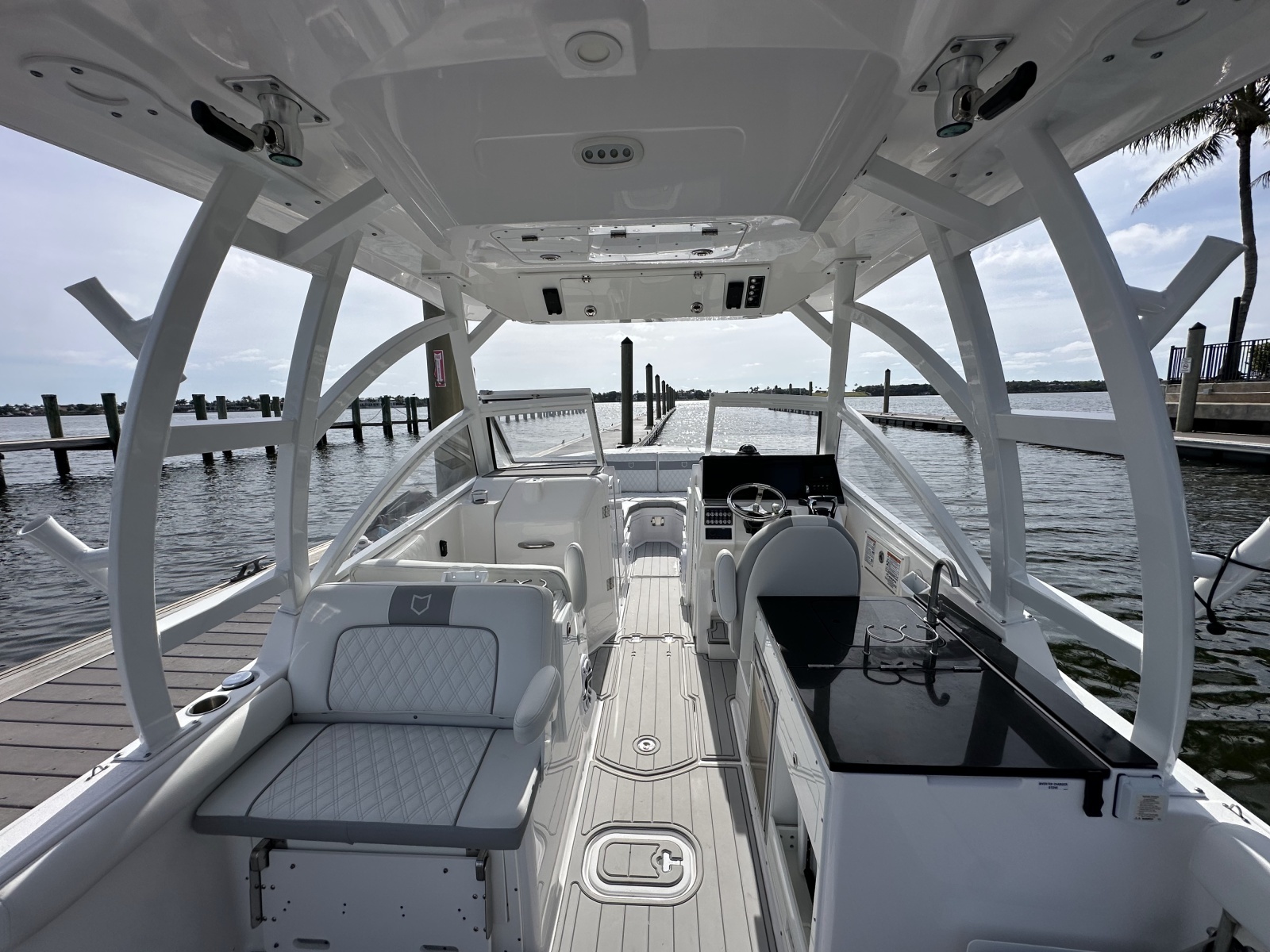 2025 Sea Fox 288 Traveler