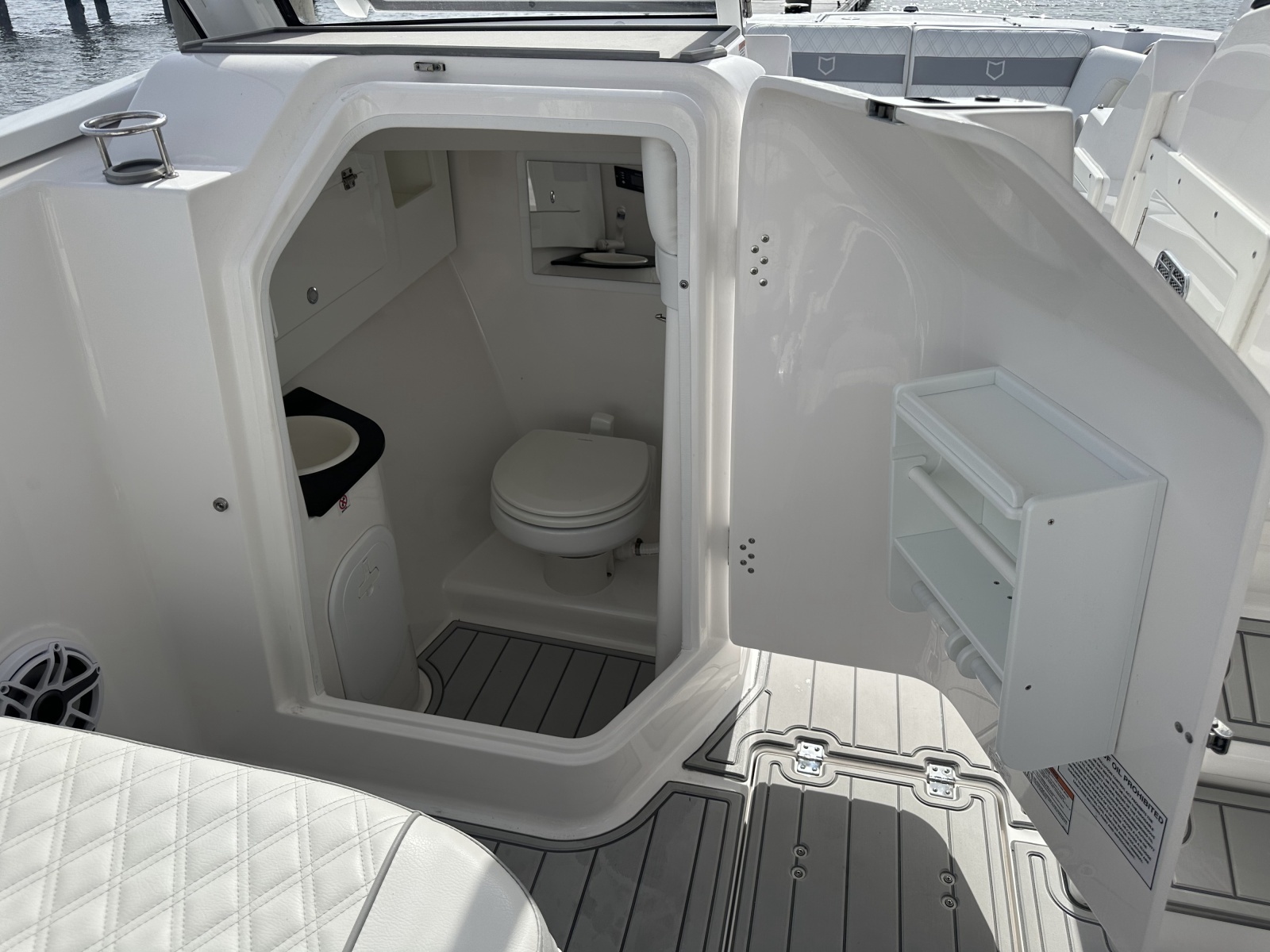 2025 Sea Fox 288 Traveler
