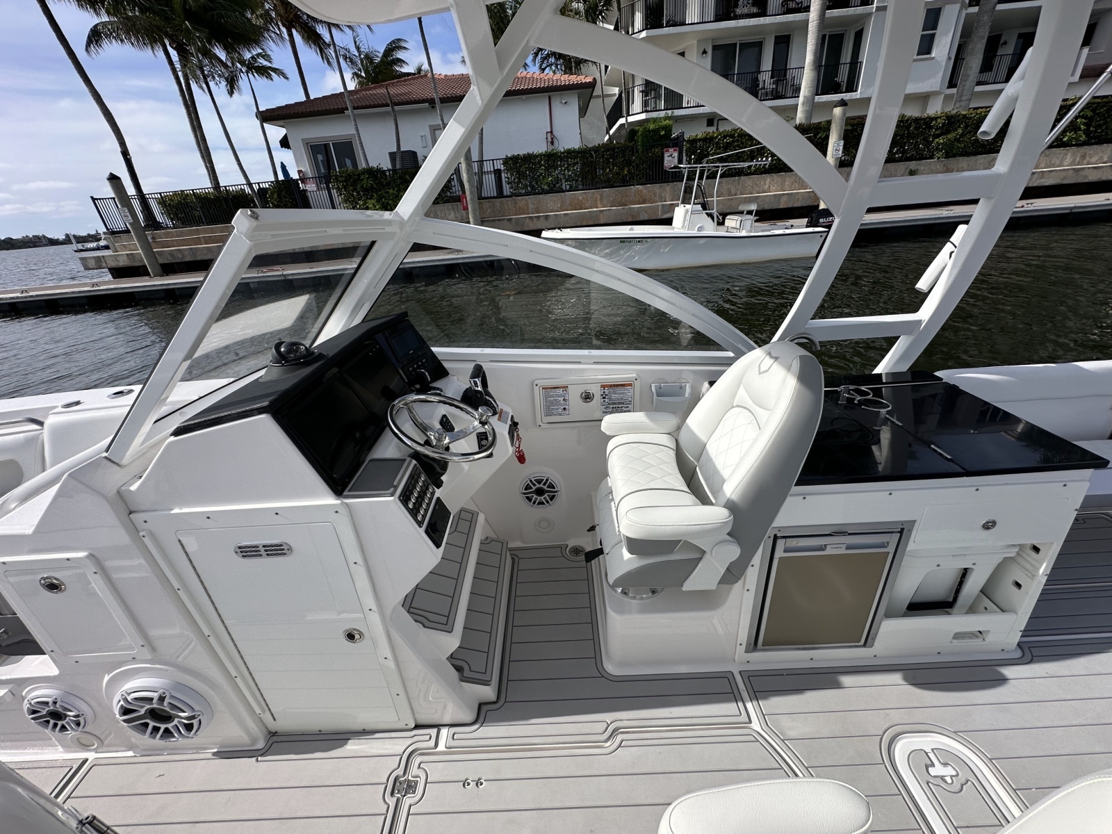 2025 Sea Fox 288 Traveler
