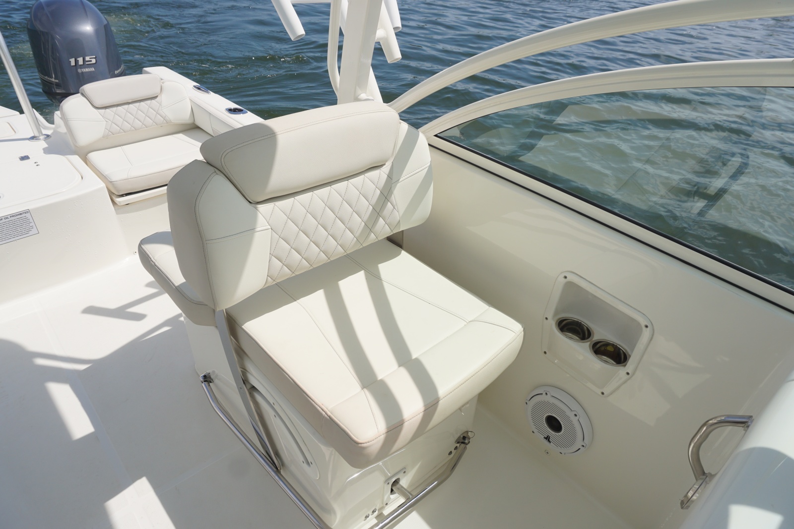 23' 2024 World Cat 230 DC