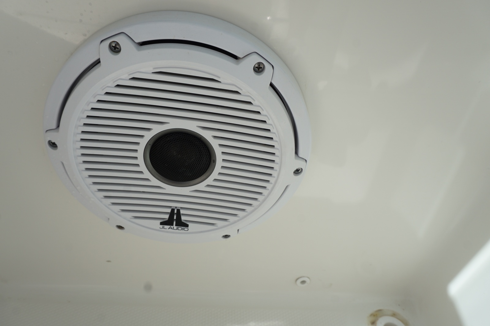 2024 23 World Cat 230 DC JL Audio Speakers (3)