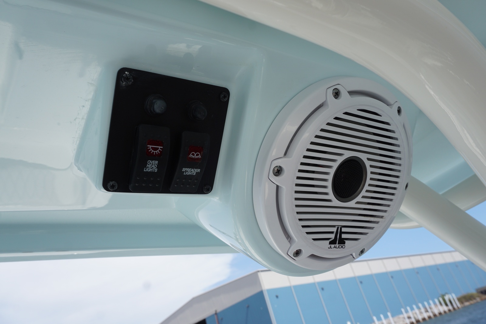 2024 23 World Cat 230 DC JL Audio Speakers (4)