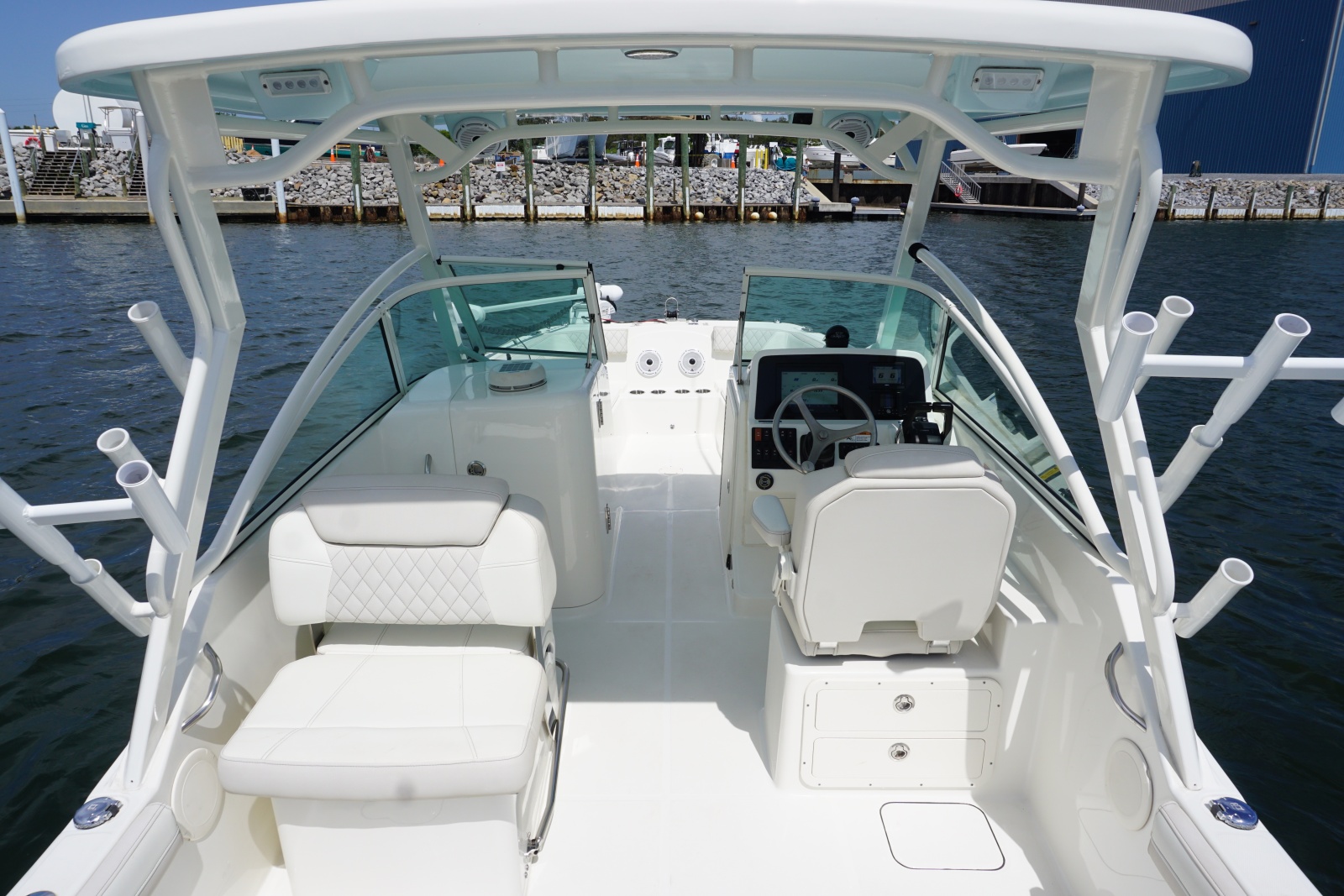 23' 2024 World Cat 230 DC