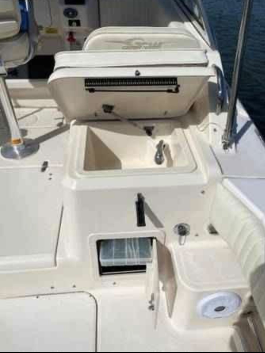 26ft Grady White Yacht For Sale