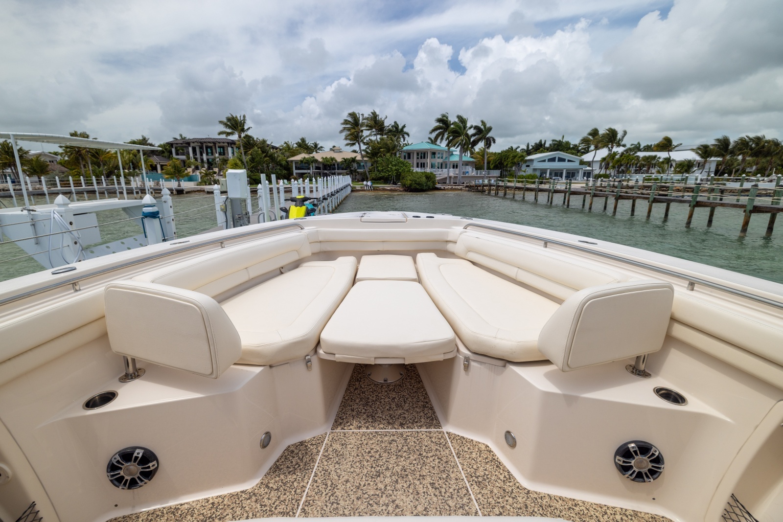 37ft Grady White Yacht For Sale