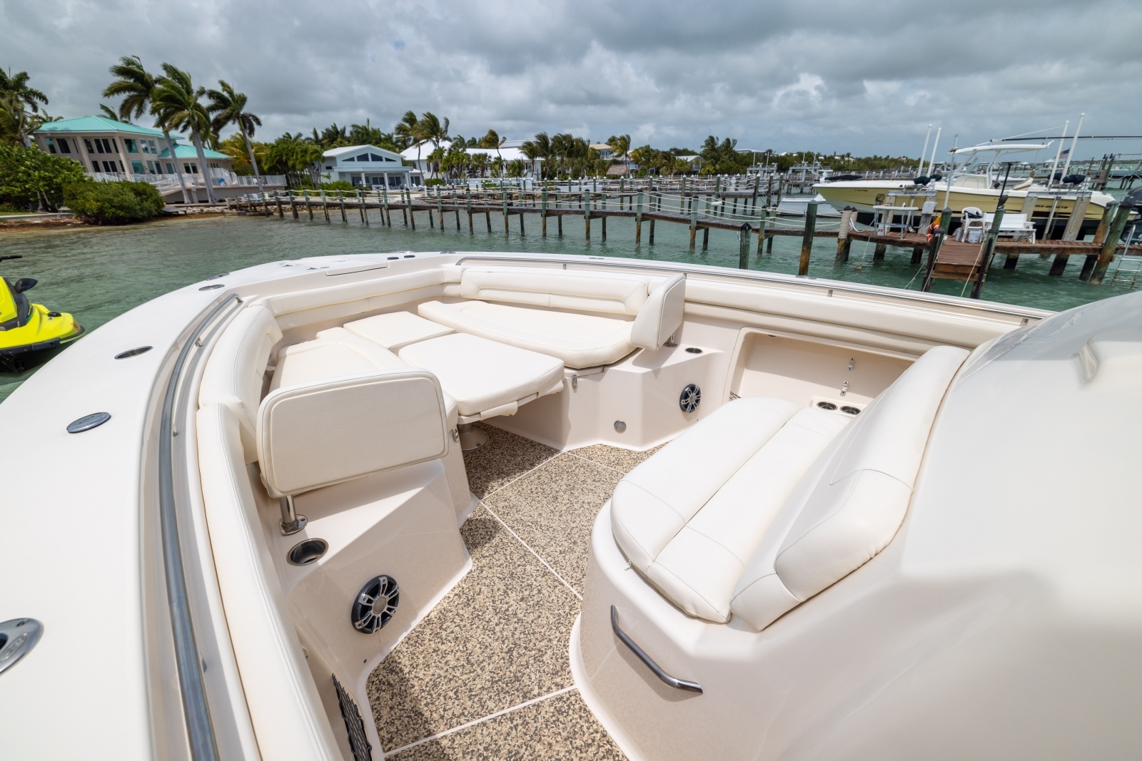 37ft Grady White Yacht For Sale