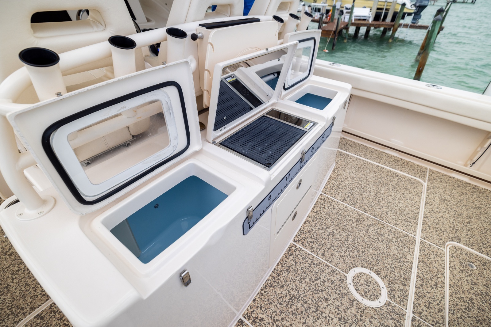 37ft Grady White Yacht For Sale