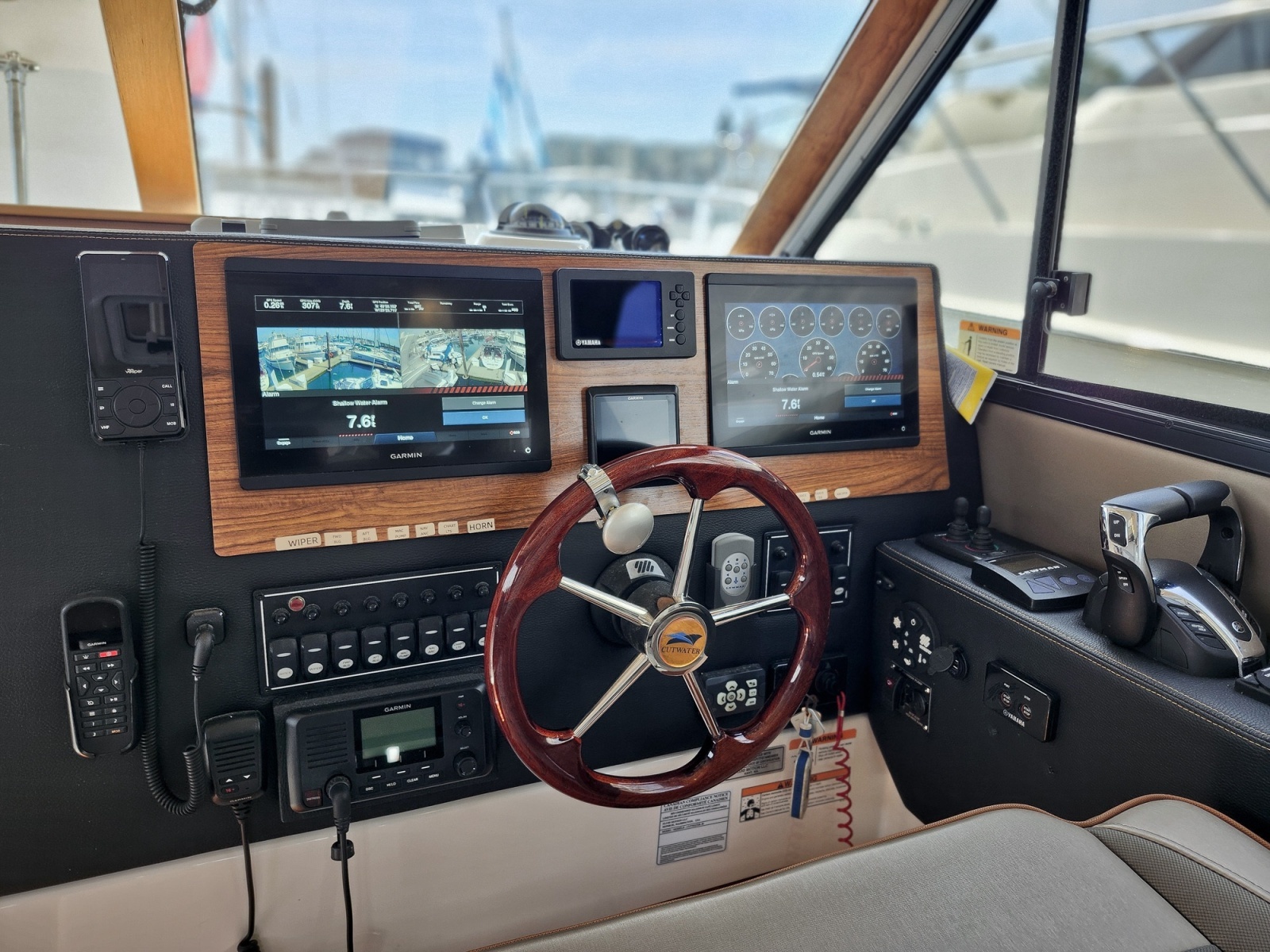 2022 Cutwater C-32 CB photo 19