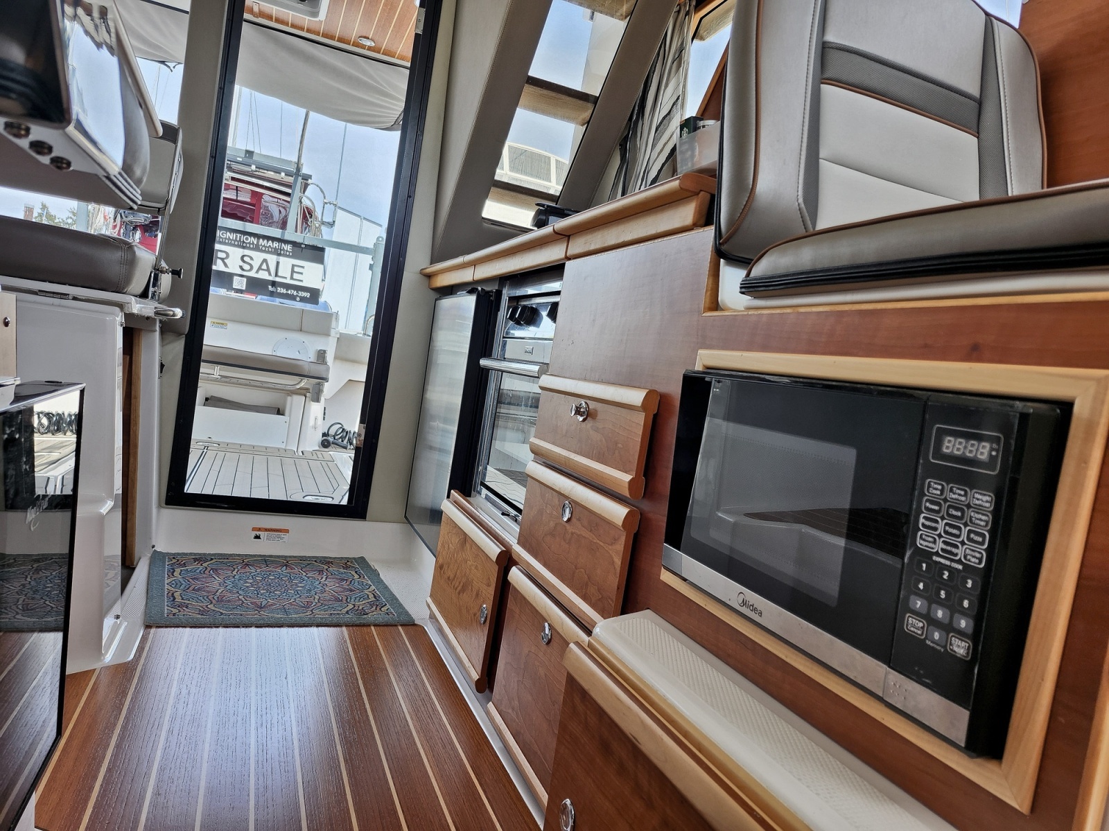 2022 Cutwater C-32 CB photo 12