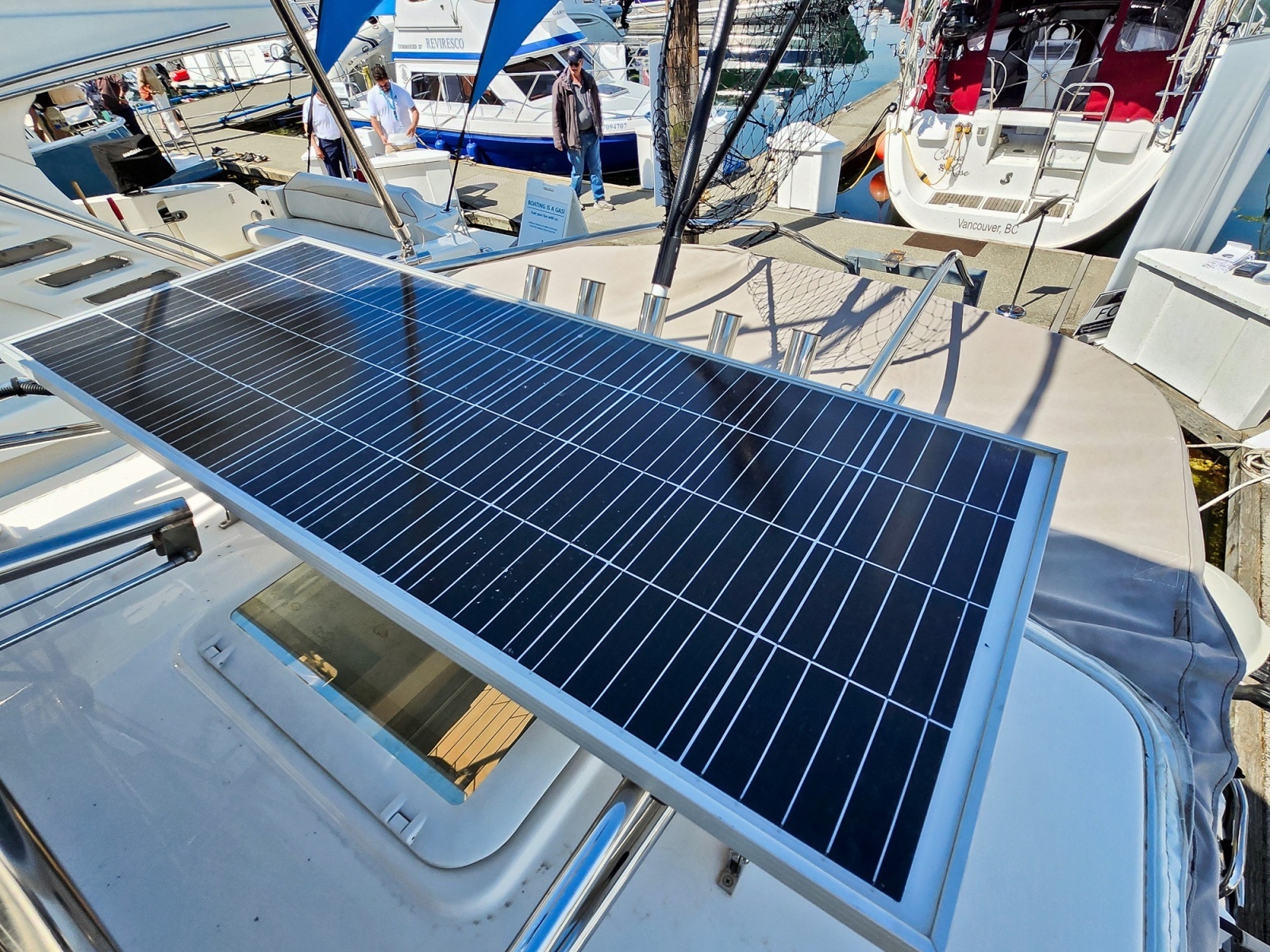 2022 Cutwater C-32 CB photo 33