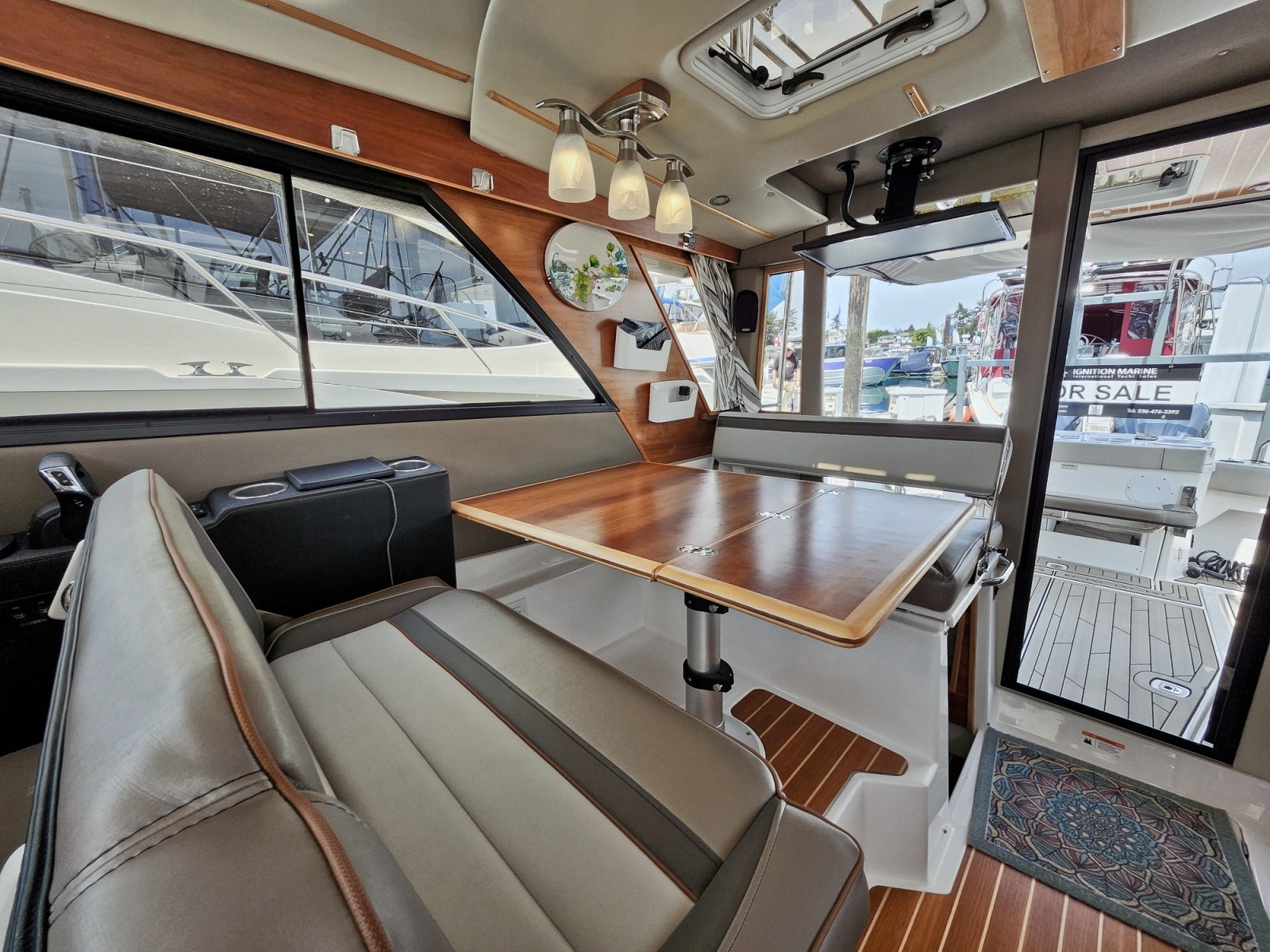 2022 Cutwater C-32 CB photo 14