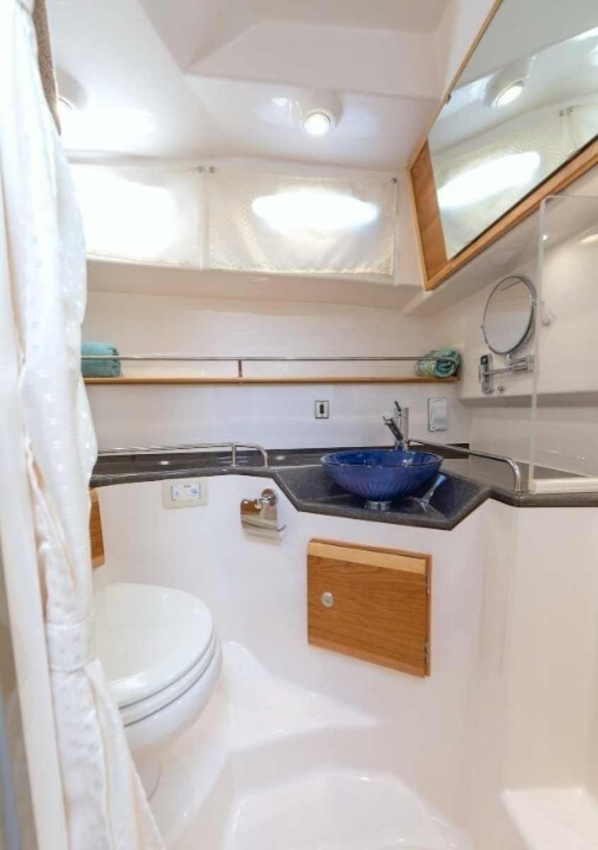 R amp J 37ft Cutwater Yacht For Sale