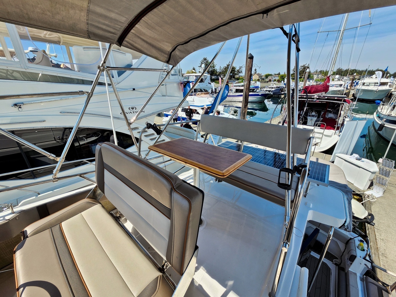2022 Cutwater C-32 CB photo 24