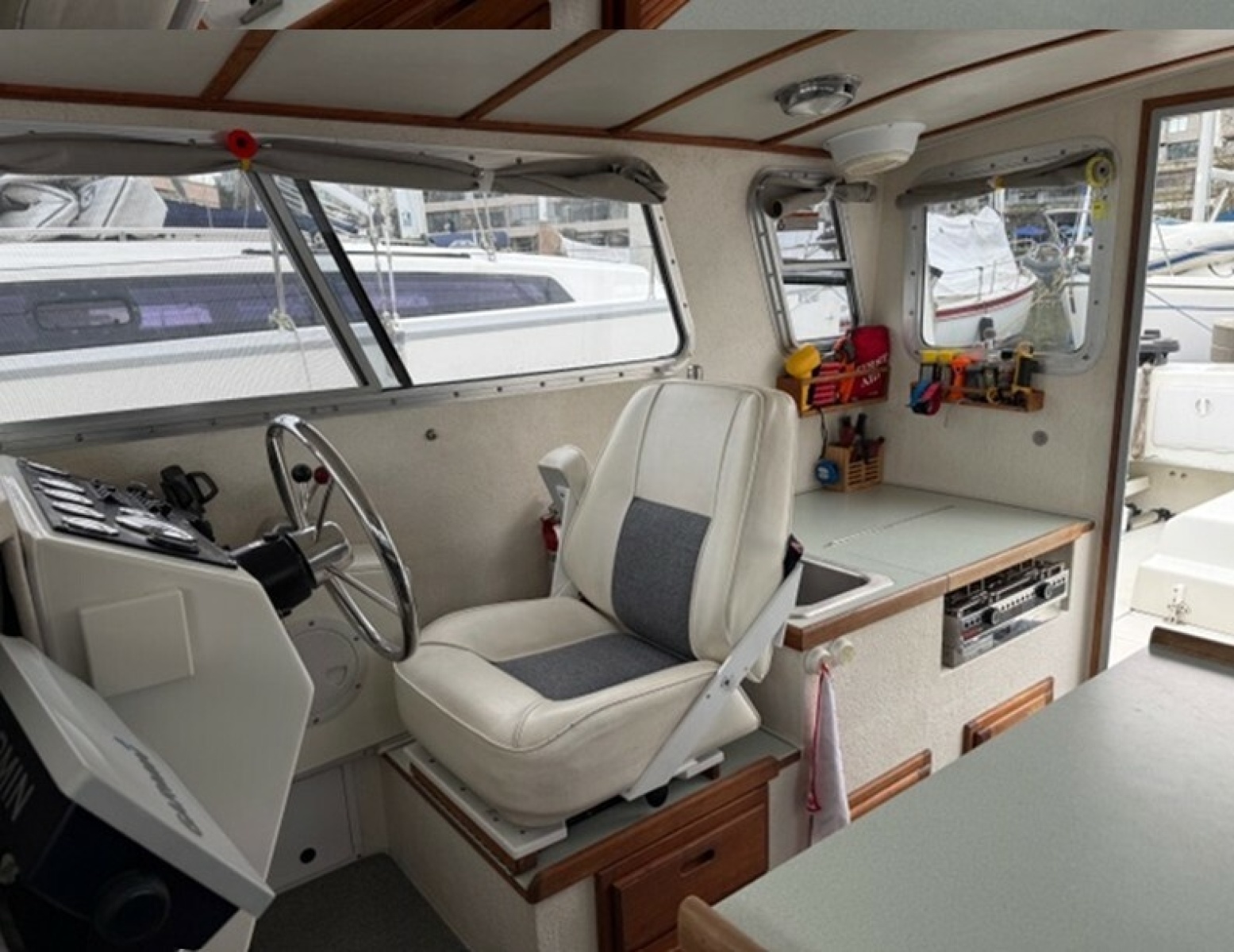 24' 2003 Sea Sport Explorer 2400